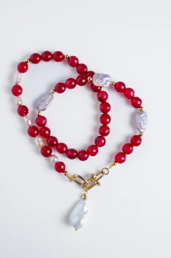 colar vermelho rubi com perolas variadas - Imagem 3
